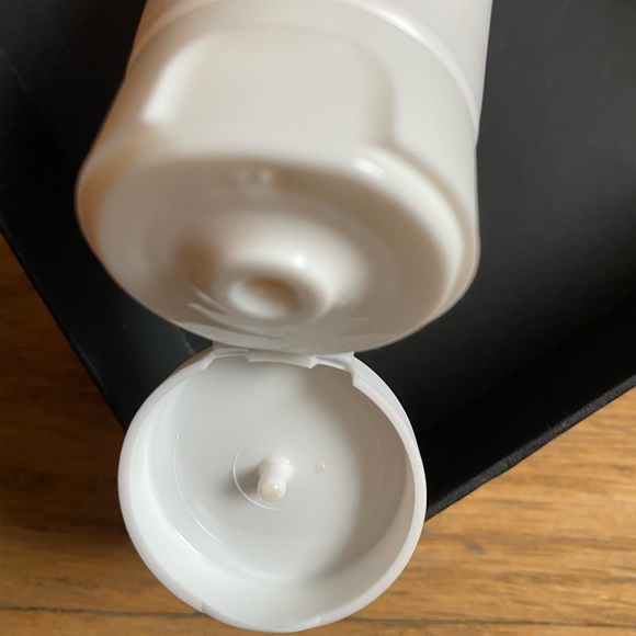 DR. BARBARA STURM Anti- AGING Body Cream - Picture 4 of 5